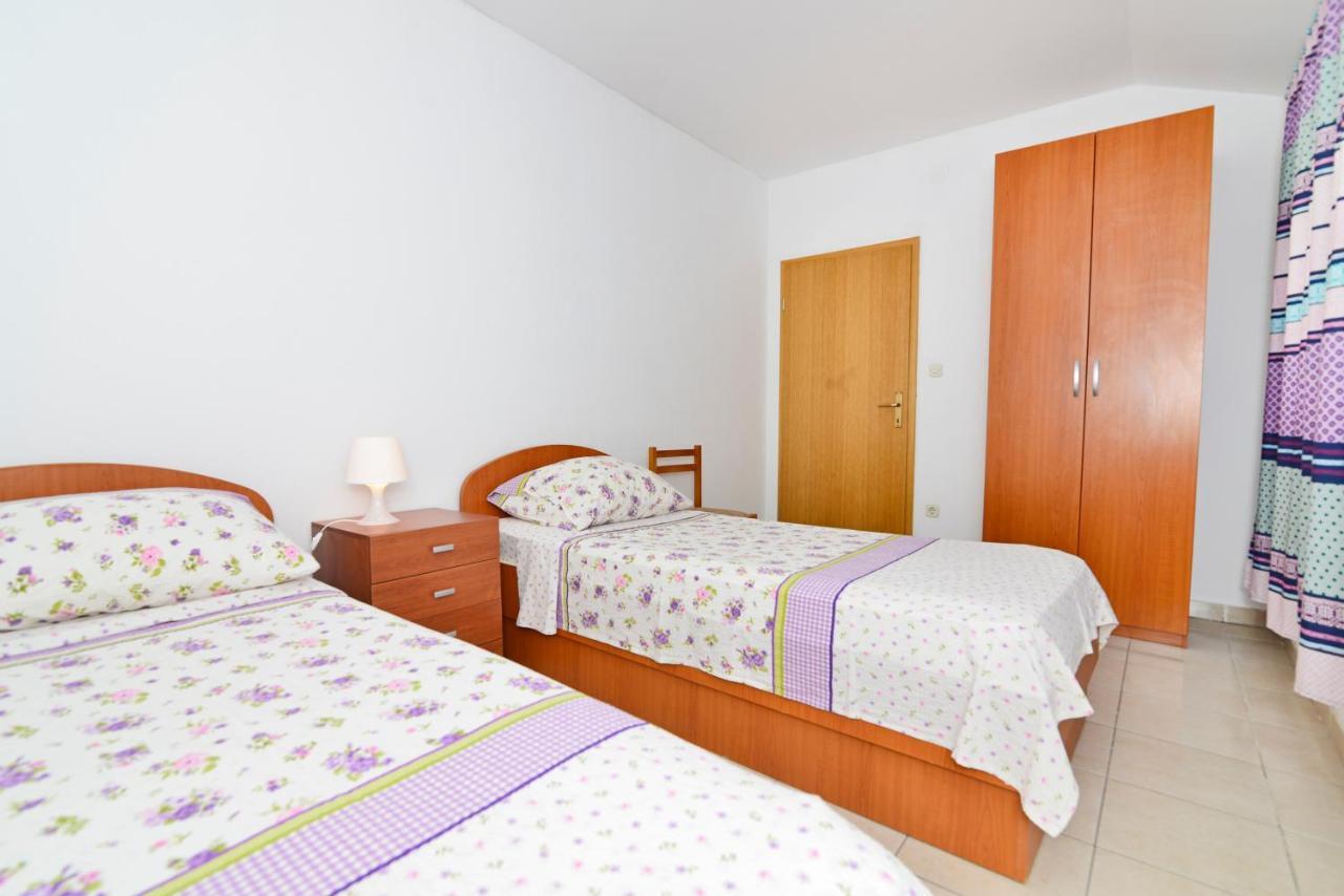 Apartments Martina Vodice Eksteriør bilde