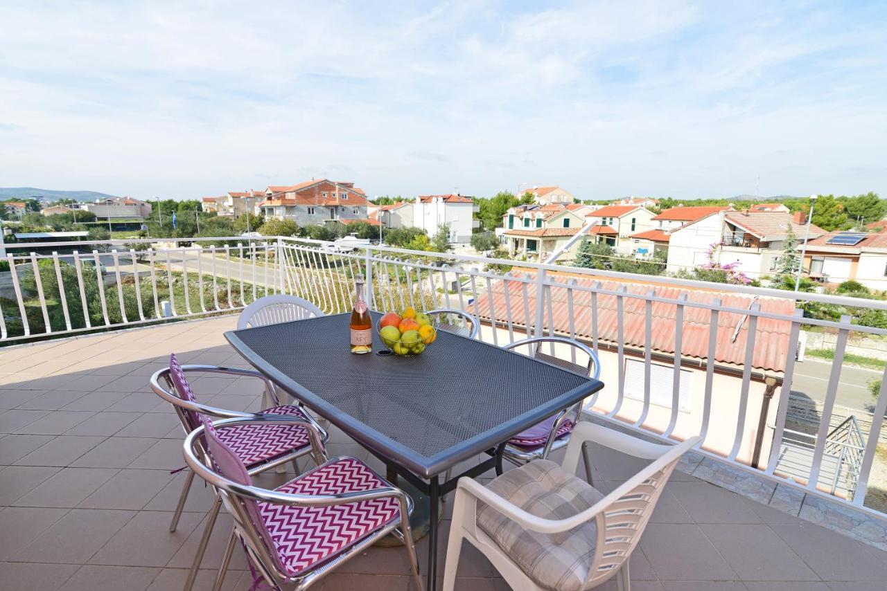 Apartments Martina Vodice Eksteriør bilde
